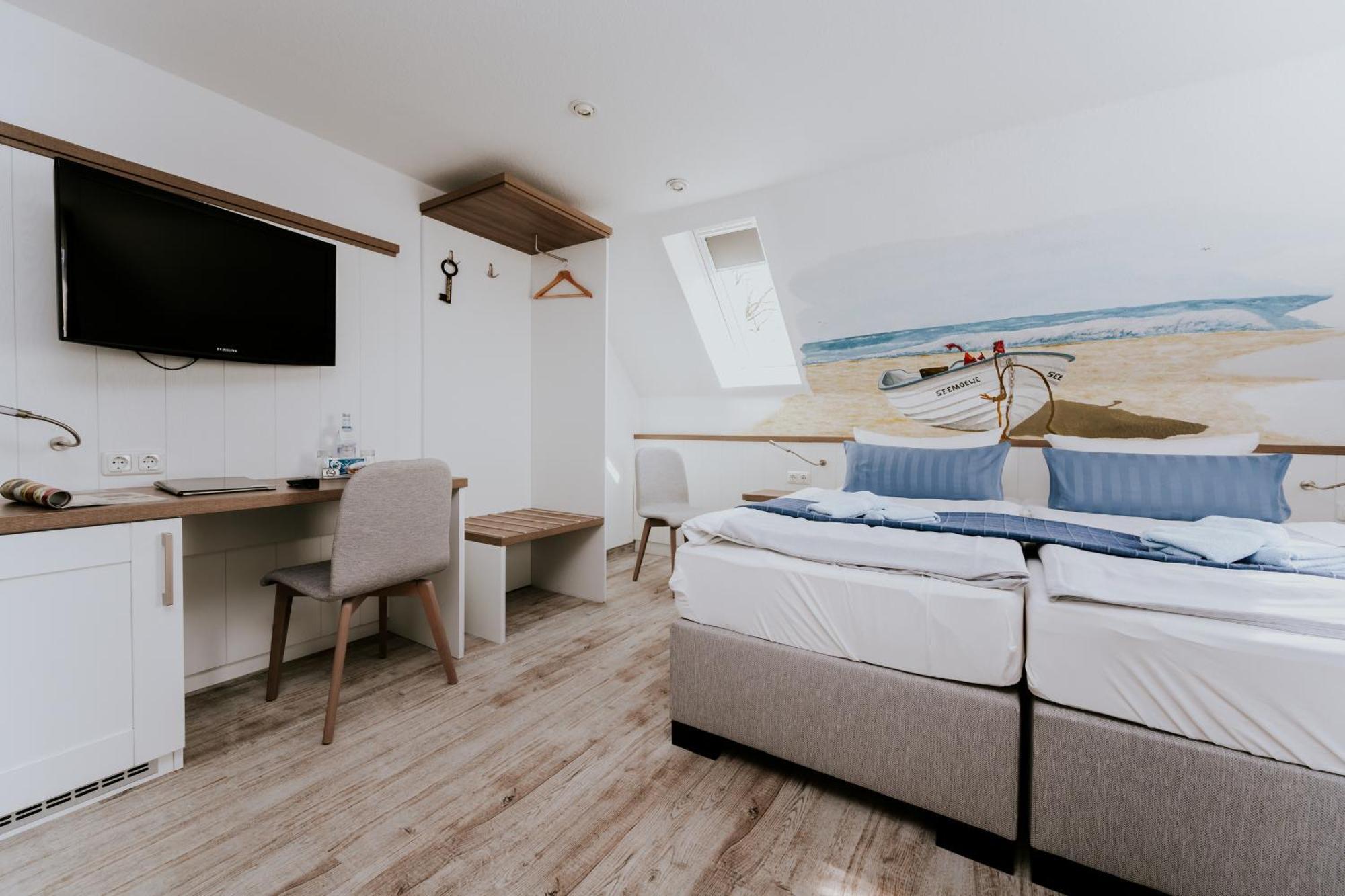 Hotel Zur Seemoewe Kirchdorf  エクステリア 写真