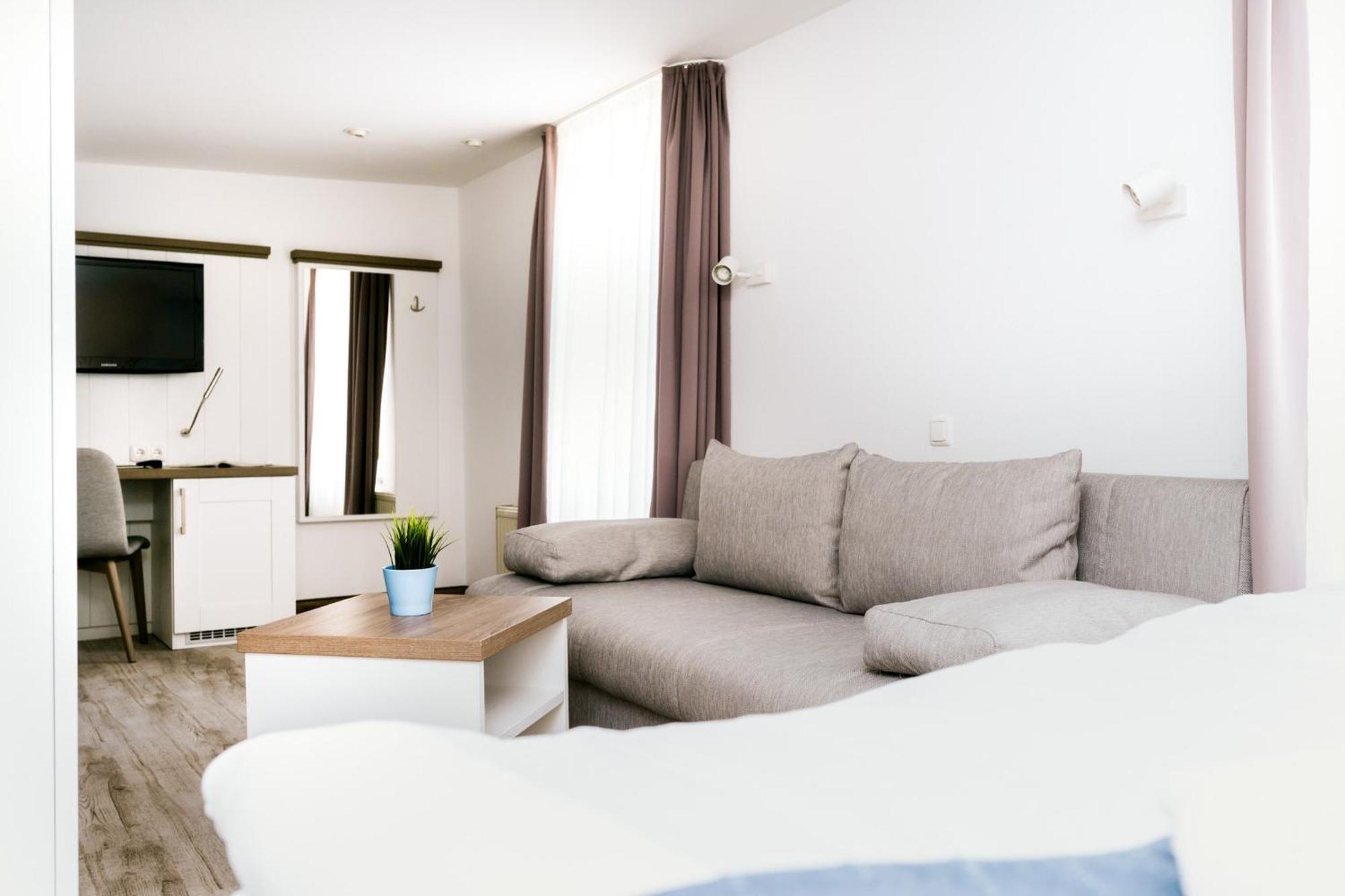 Hotel Zur Seemoewe Kirchdorf  部屋 写真