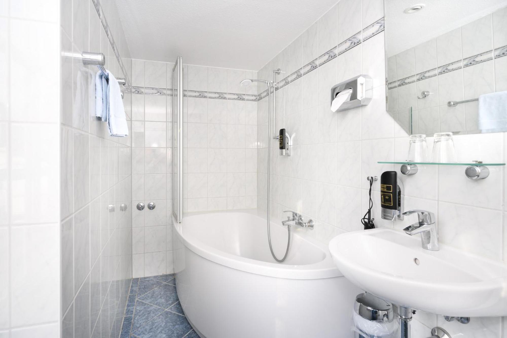 Hotel Zur Seemoewe Kirchdorf  部屋 写真
